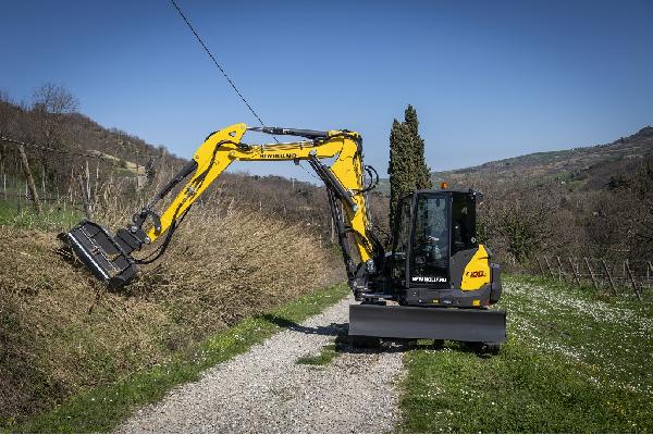 New Holland amplía su línea de gama compacta con el lanzamiento de nuevas Midi excavadoras en EIMA 2024